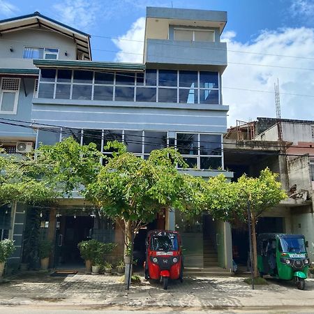 La Cozy Hotel & Restaurant Negombo Daluwekotuwa Экстерьер фото