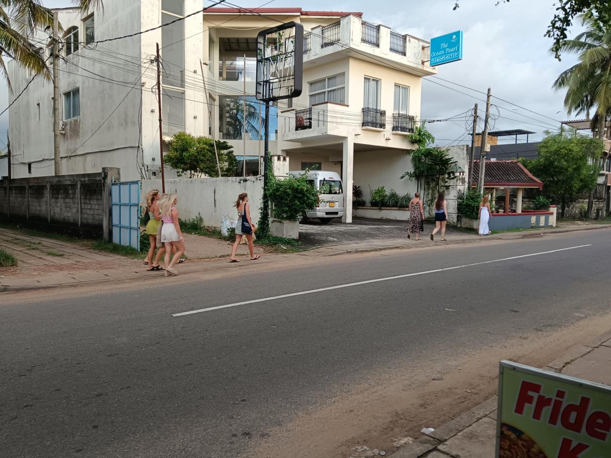 La Cozy Hotel & Restaurant Negombo Daluwekotuwa Экстерьер фото